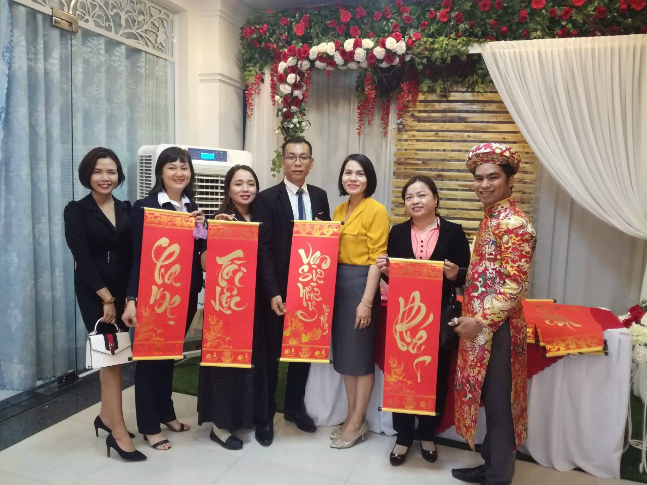 Dịch vụ viết thư pháp cho doanh nghiệp tại biên hòa